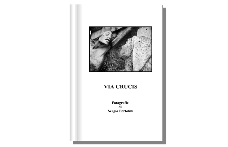 Via Crucis: il mio secondo libro su blurb