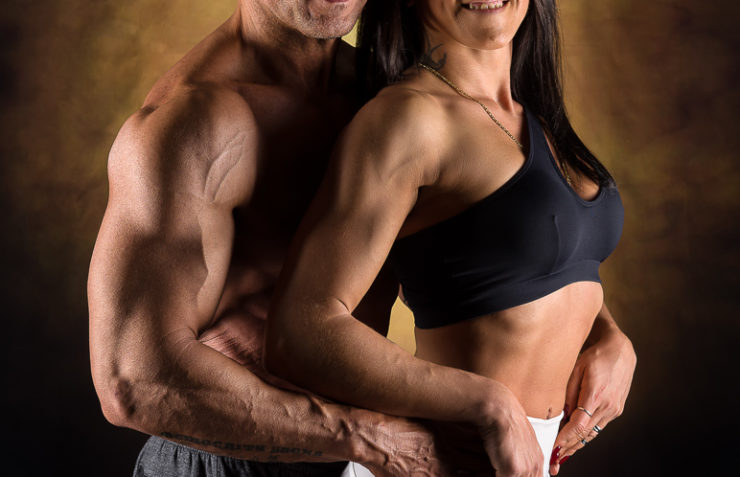 Cassandra e Fabrizio, una coppia di bodybuilders in studio